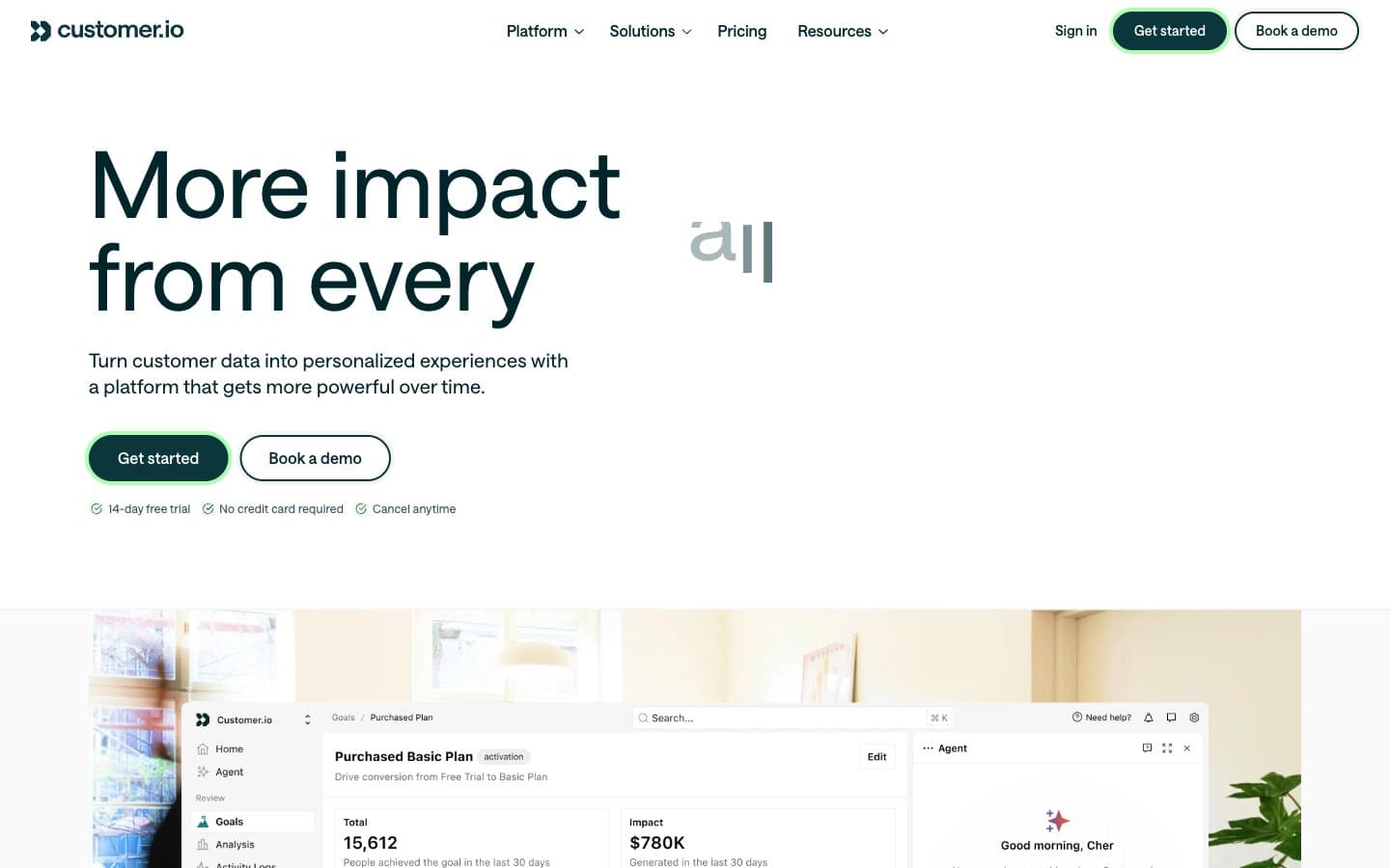 معاينة تصميم موقع Customer.io
